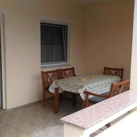 Ivana Prizemlje Apartman