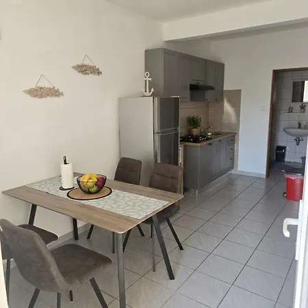 Ivana Prizemlje Apartment Vir